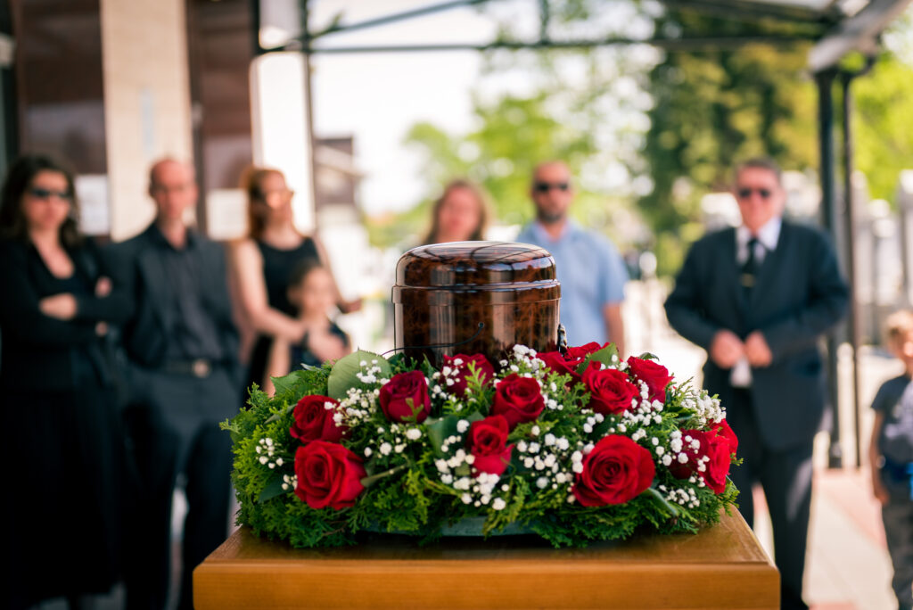 cremation vs traditional burial: which is better